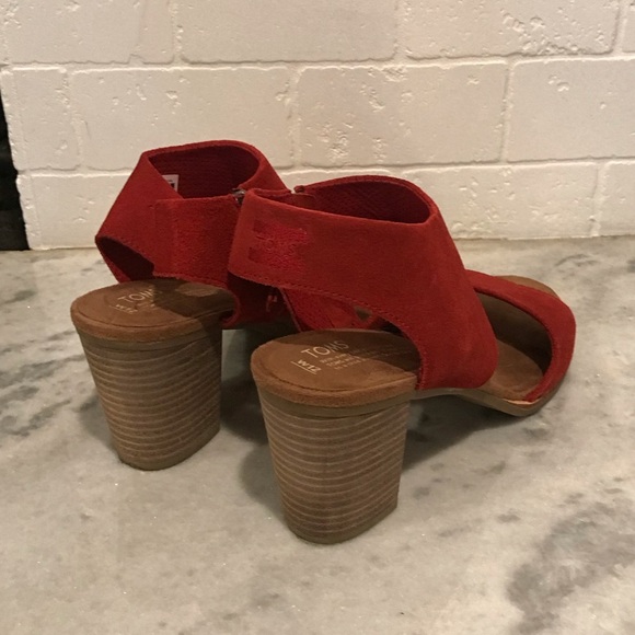 Red Suede Toms Block heels - Picture 4 of 5